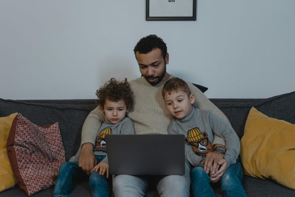 Positive Parenting App 